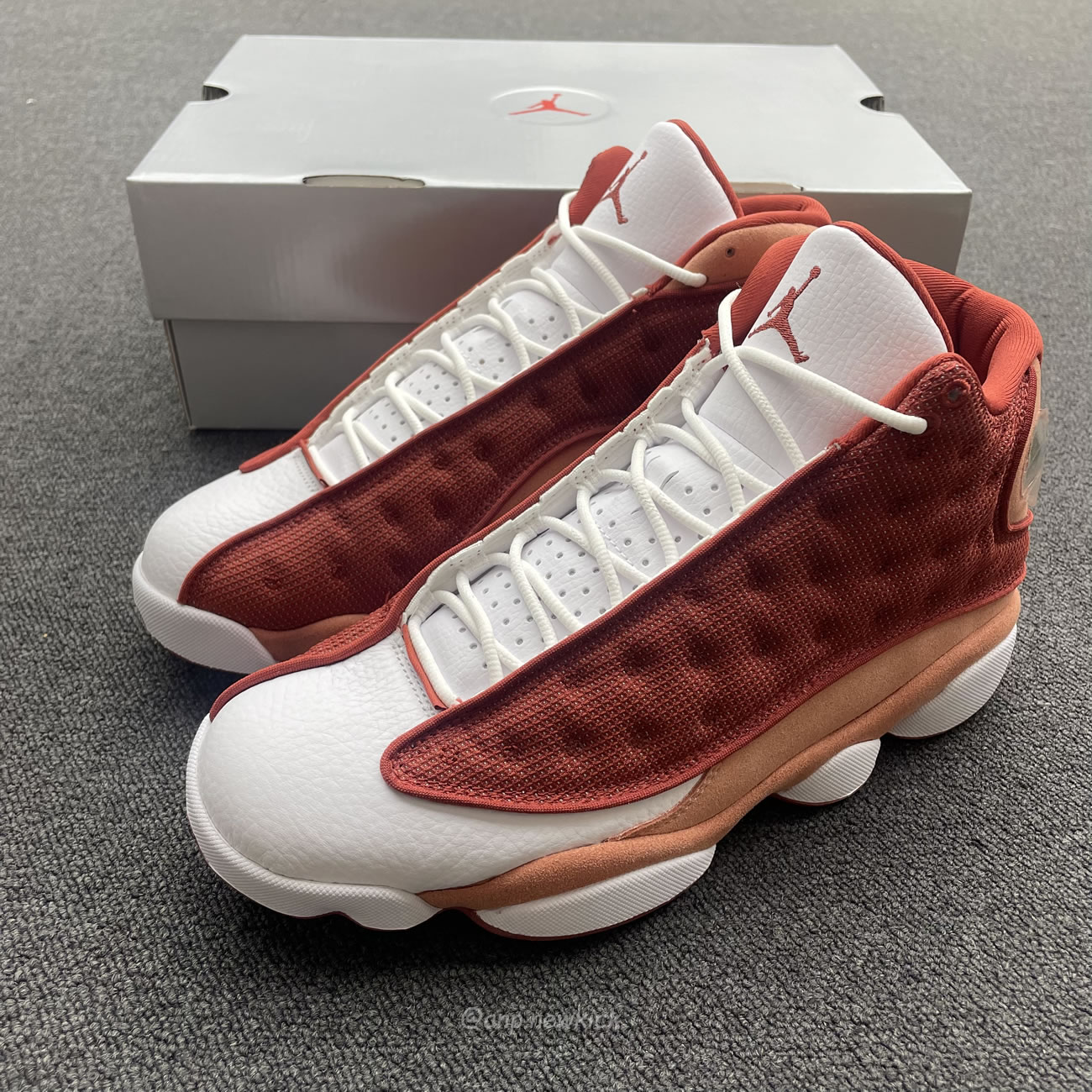 Air Jordan 13 Retro Dune Red Terra Blush Dj5982 601 (9) - newkick.cc