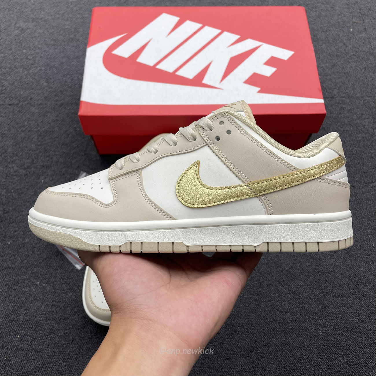 Nike Dunk Low Gold Swoosh Dx5930 001 (4) - newkick.cc