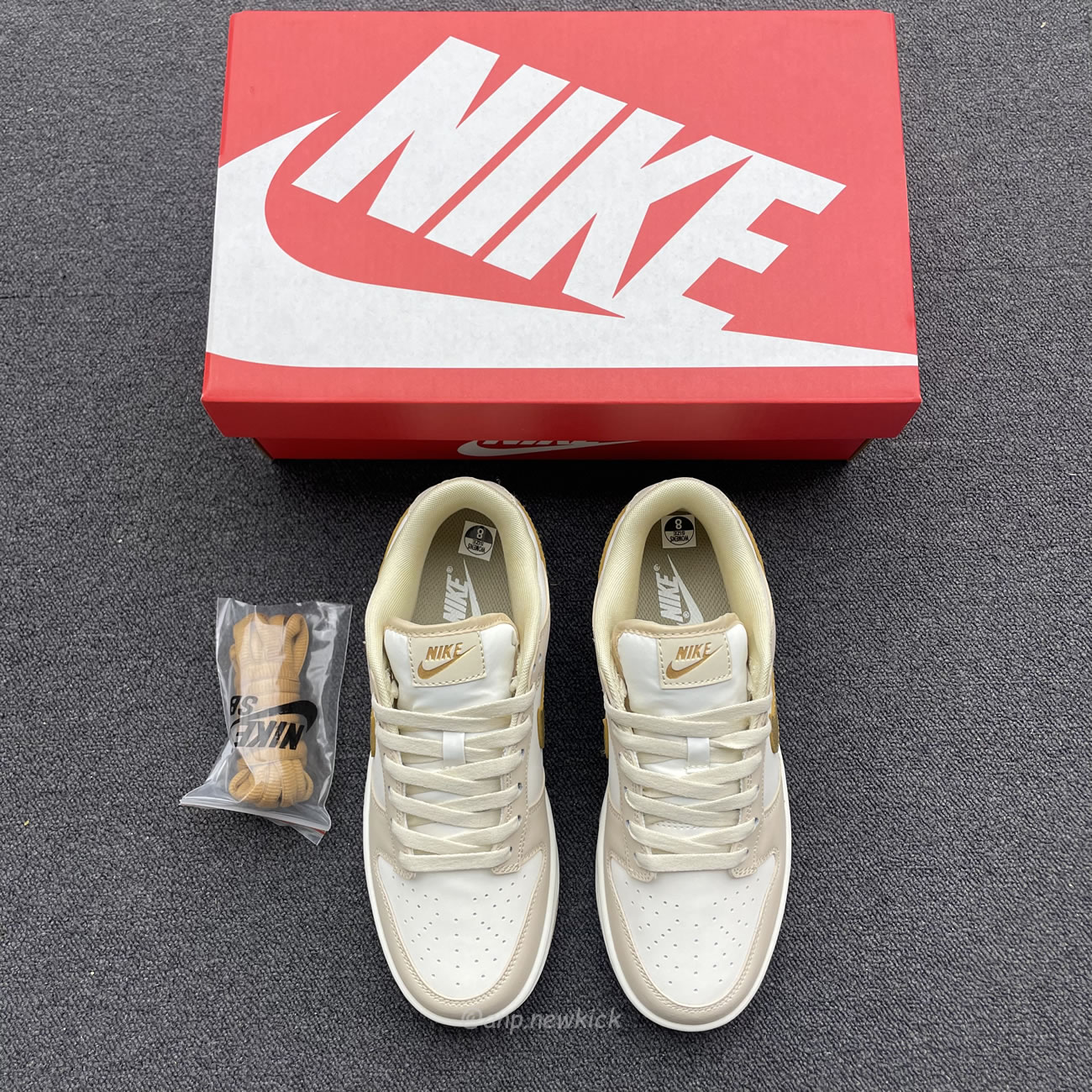 Nike Dunk Low Gold Swoosh Dx5930 001 (5) - newkick.cc