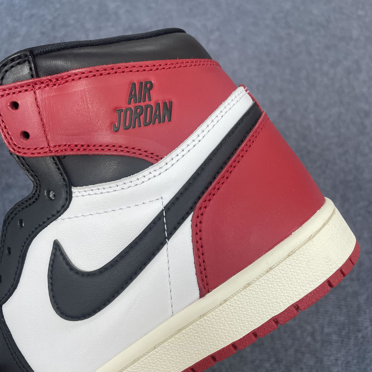 Air Jordan 1 High Og Black Toe Reimagined Dz5485 106 (9) - newkick.cc