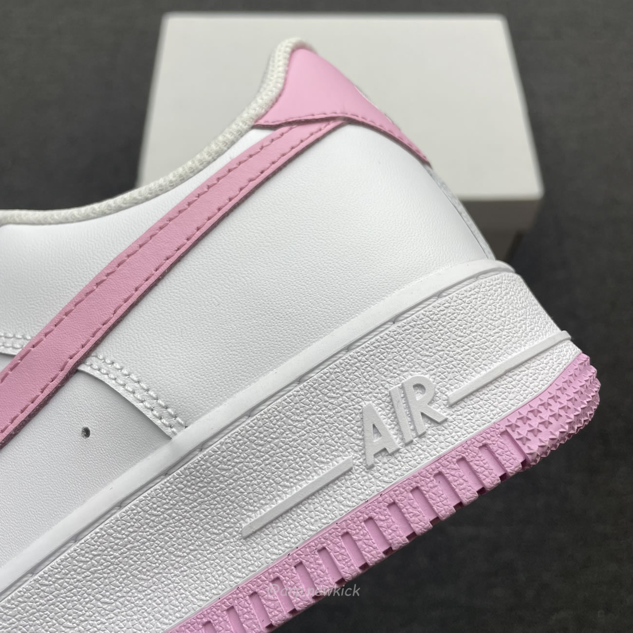 Nike Air Force 1 Low 07 Bubblegum Fj4146 101 (2) - newkick.cc