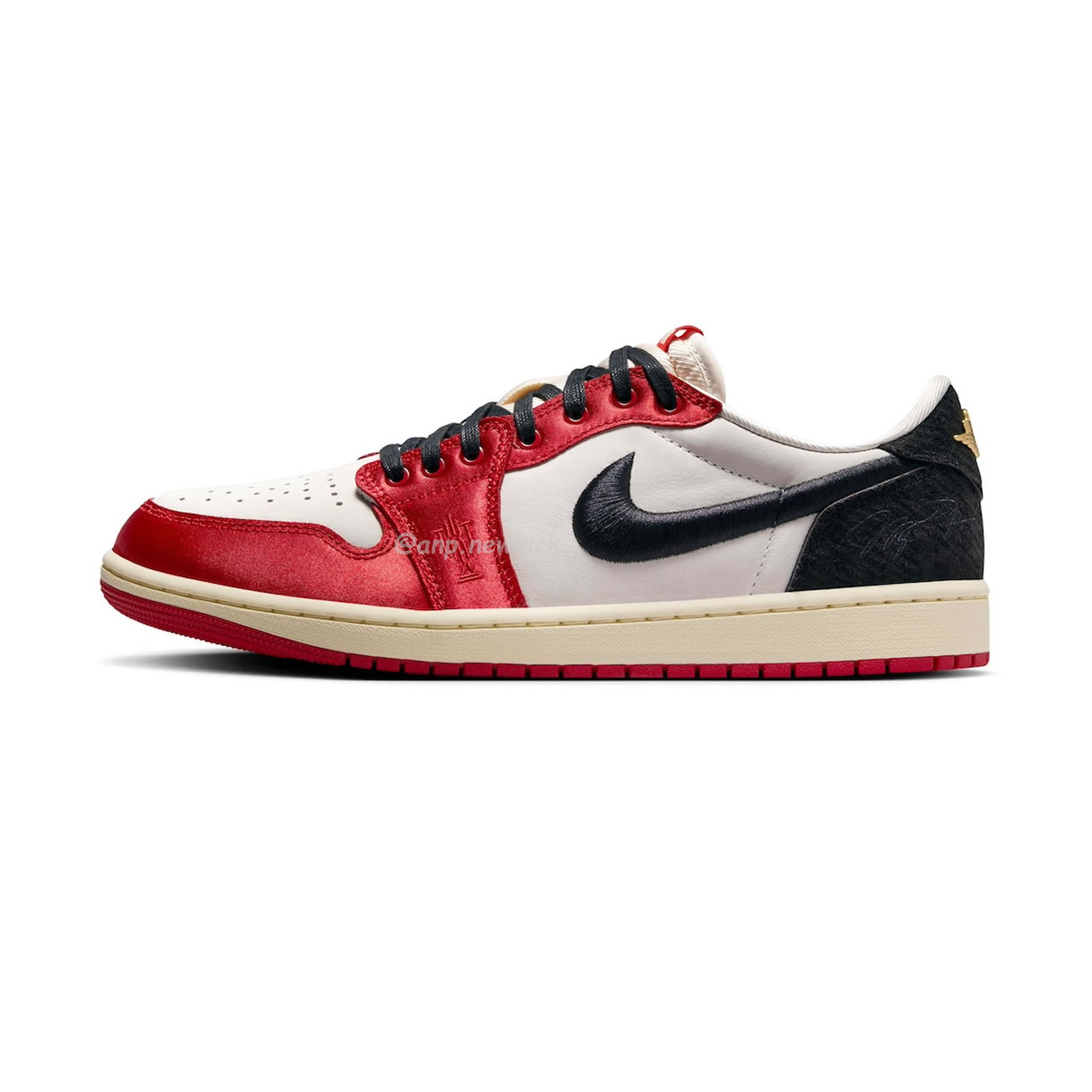 Air Jordan 1 Retro Low Og Trophy Room Away Fn0432 100 (1) - newkick.cc