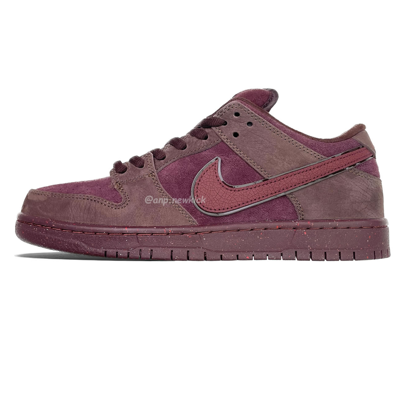 Nike Sb Dunk Low Valentines Day 2023 Fn0619 600 (1) - newkick.cc