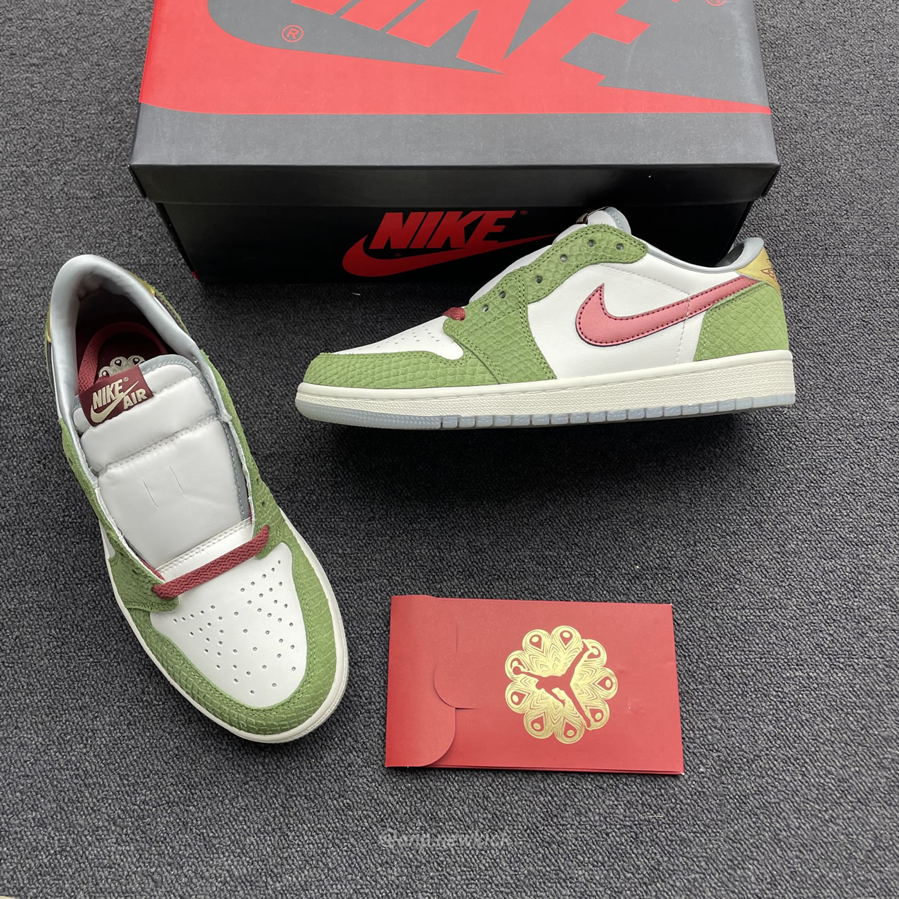 Air Jordan 1 Low Og Year Of The Dragon Fn3727 100 (4) - newkick.cc