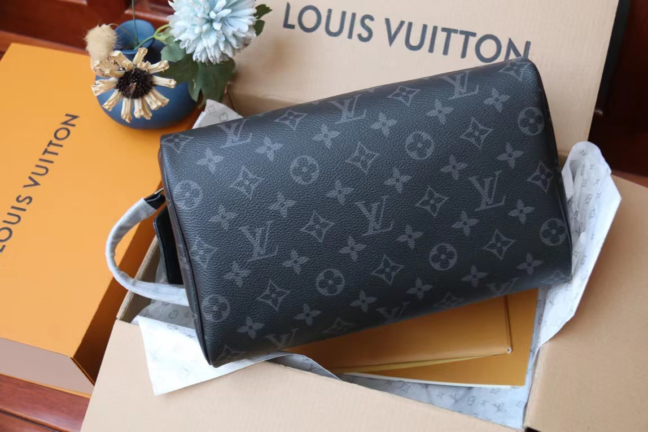 Louis Vuitton Dopp Kit M46354 (14) - newkick.cc