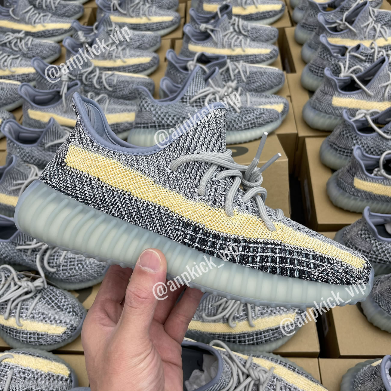 adidas Yeezy Boost 350 V2 "Ash Blue" GY7657