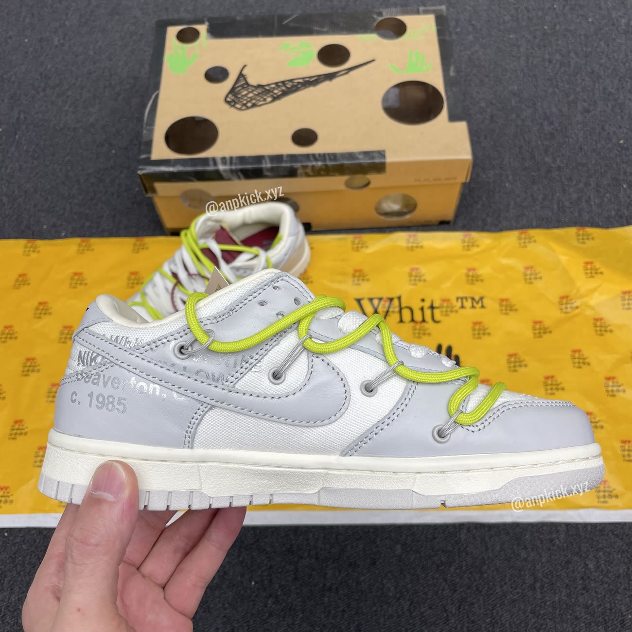 Nike SB Dunk Low Off-White Lot 08 OF 50 DM1602-106