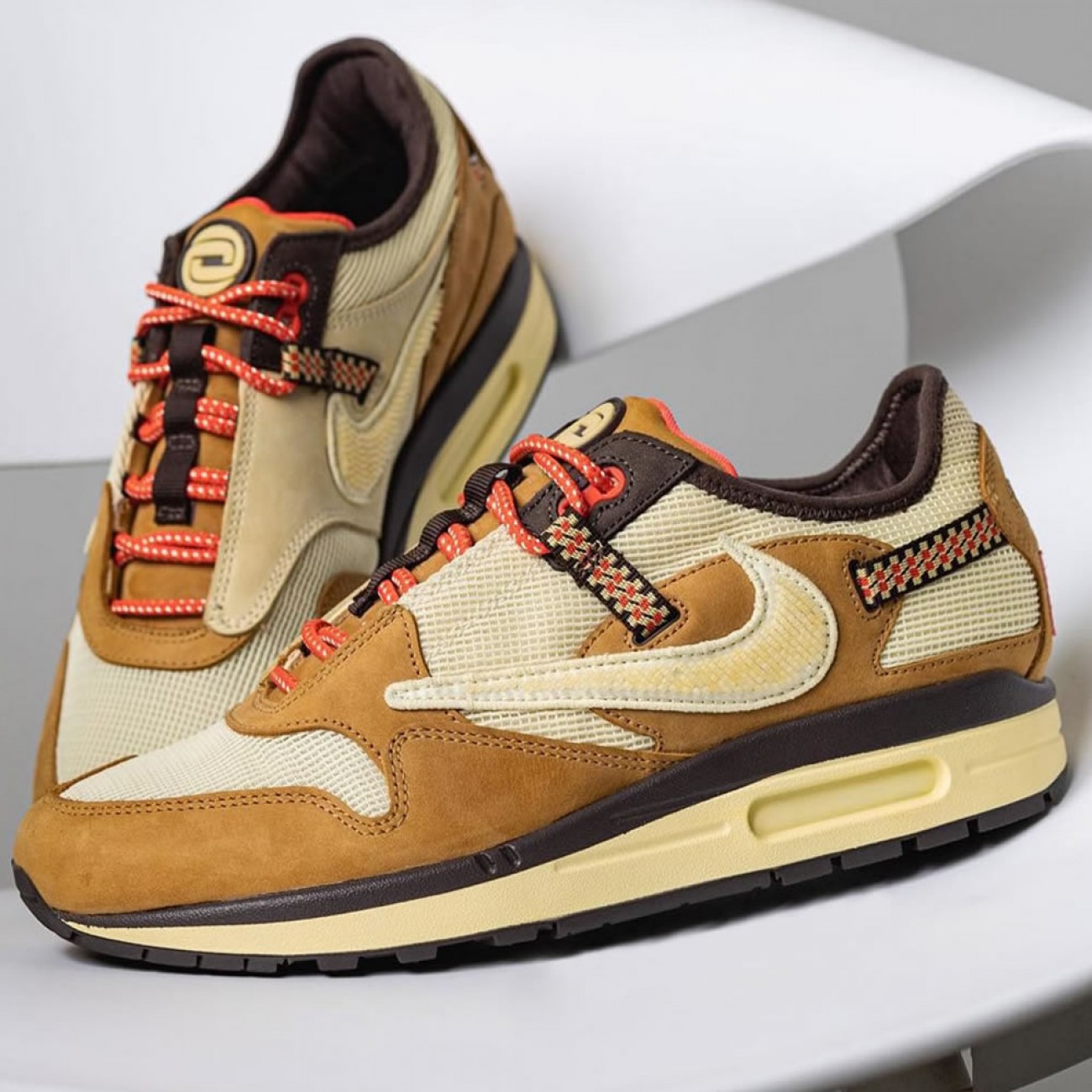 Travis Scott x Nike Air Max 1 "Wheat" DO9392-701