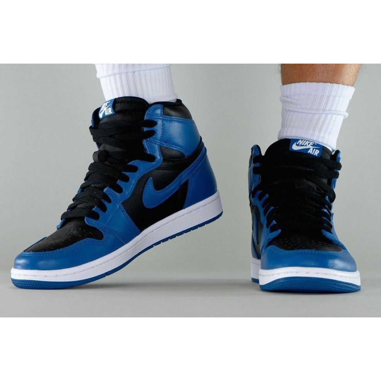 Air Jordan 1 Retro High OG "Dark Marina Blue" 555088-404