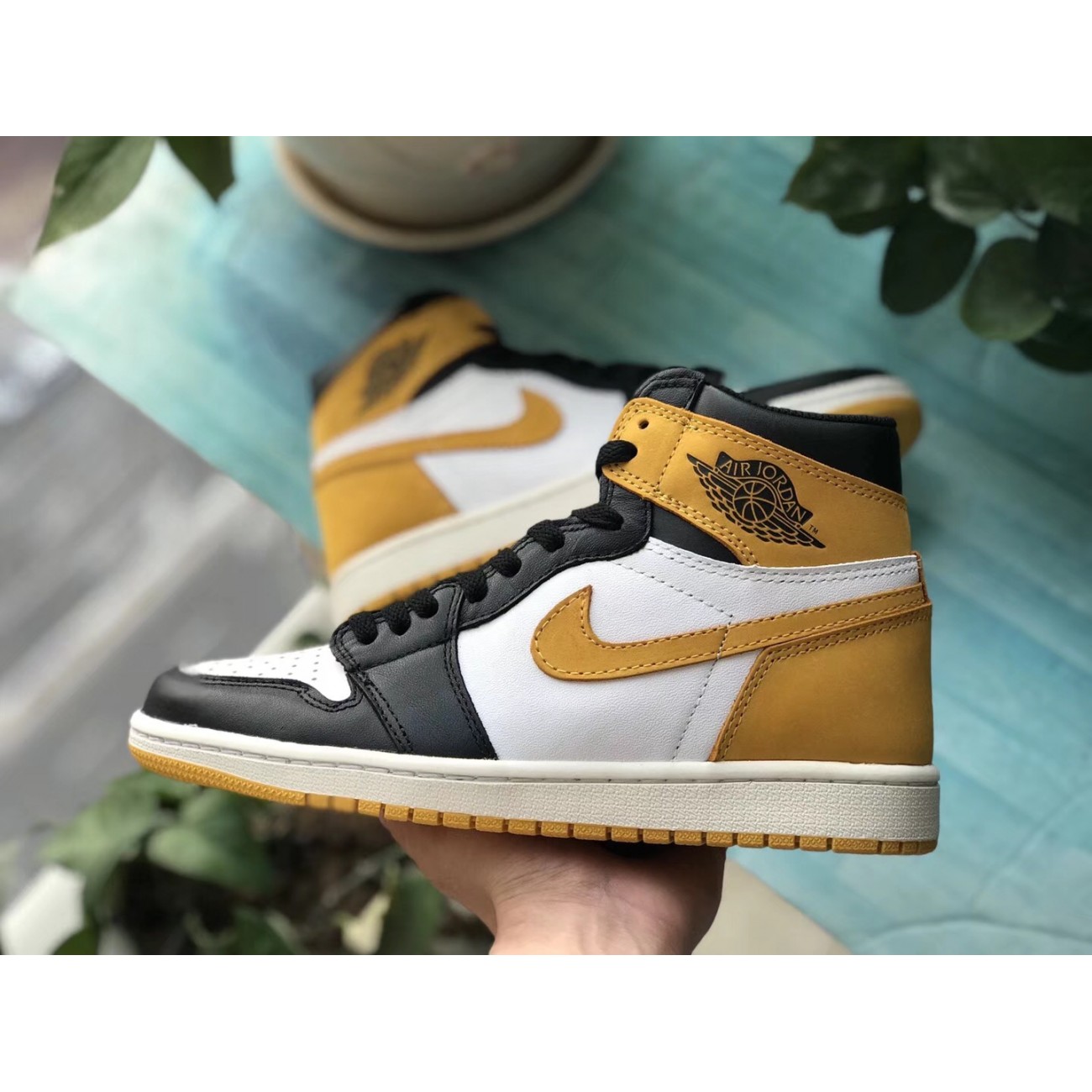 Air Jordan 1 "Yellow Ochre" Five MVP Awards AJ1 555088-109