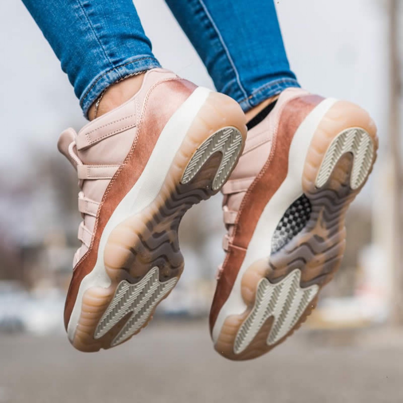 Air Jordan 11 Low "Metallic Red Bronze / Rose Gold" Price Release Date AH7860-105