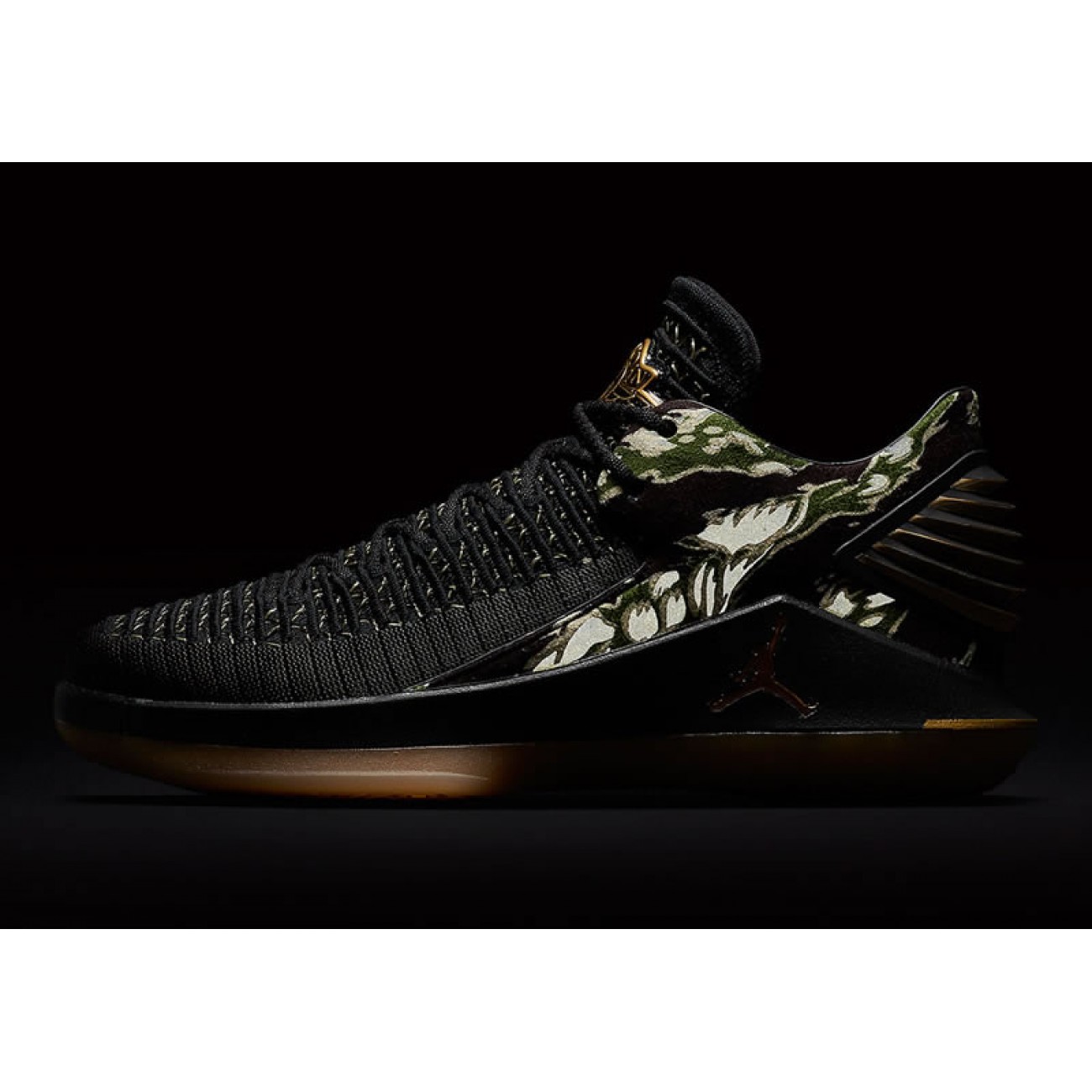 Air Jordan 32 Low "Tiger Camo" Black AH3347-021