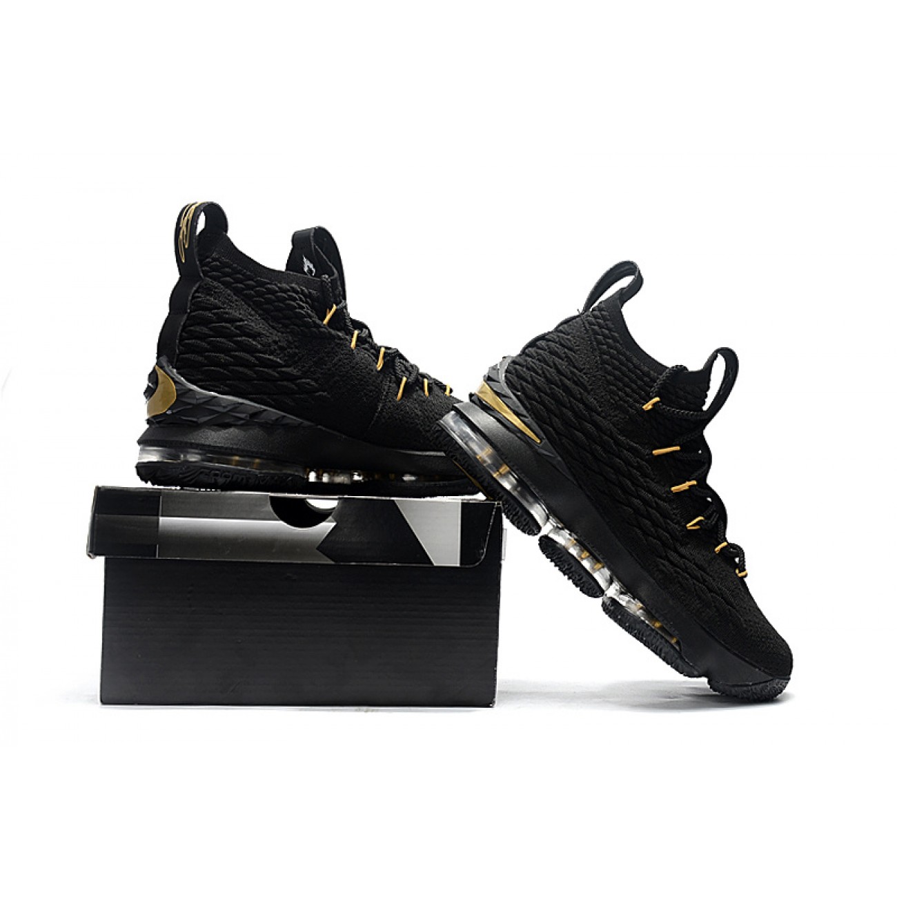 Lebron 15 Black/Gold