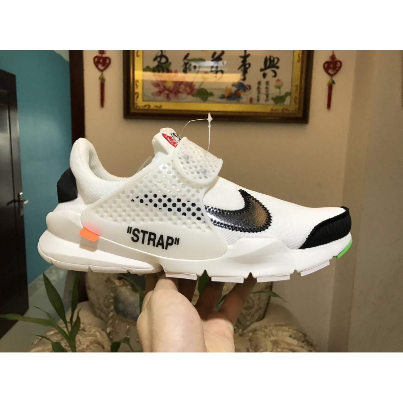 Off-White x OW Sock Dart AA8696-101