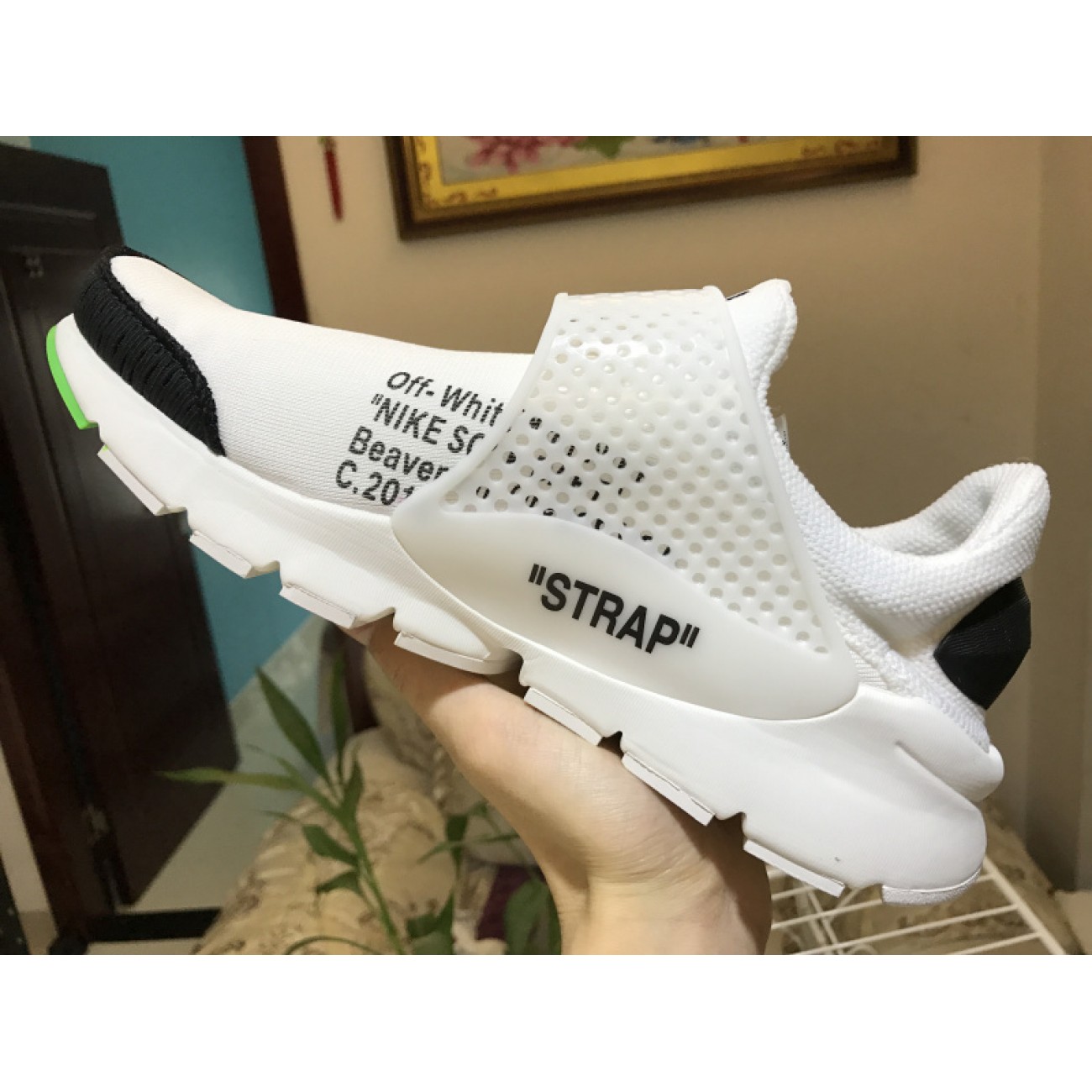 Off-White x OW Sock Dart AA8696-101