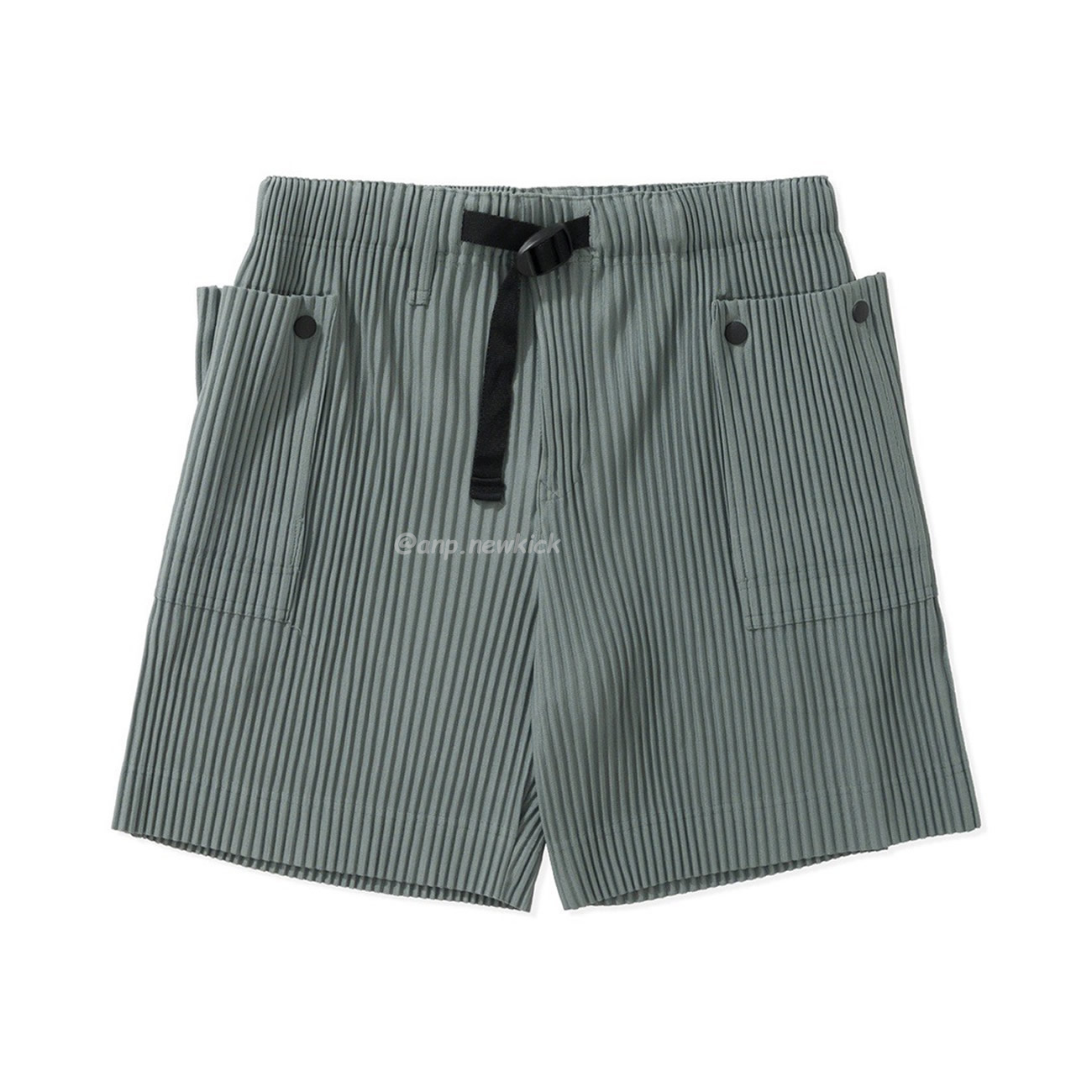 HOMME PLISSÉ ISSEY MIYAKE FLIP SHORTS BLACK Green